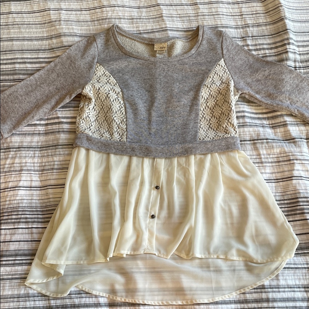 Daytrip Gray Knit Top with Cream Details